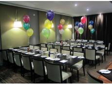 30th Birthday Table Balloon Arrangements | 30 Print
The Gate Bar & Bistro Cockburn | CorporateRewards.com.au
